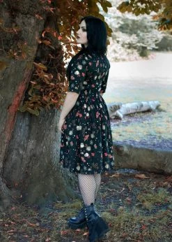 Collectif Amber-Lea Witches Garden 50's Swing Dress Black -Pretty Retro Sales collectif AW210808B amber lea witches sw dress blk 5 1024x1024