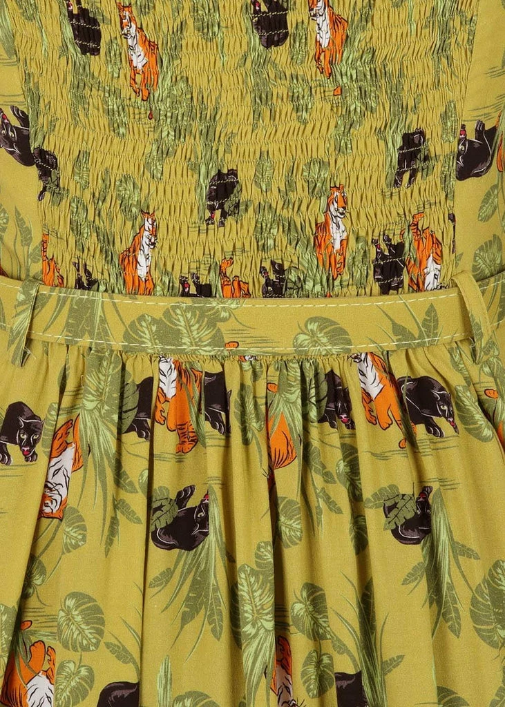 Collectif Loise Pantherology 70's Swing Dress Green 7 Collectif Loise Pantherology 70's Swing Dress Green - Image 5