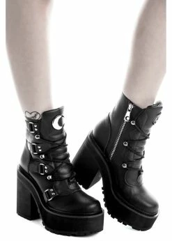 Killstar Broom Rider Moon Boots Black -Pretty Retro Sales killstar KFTWF 2882 broom rider boots blk 1 1024x1024