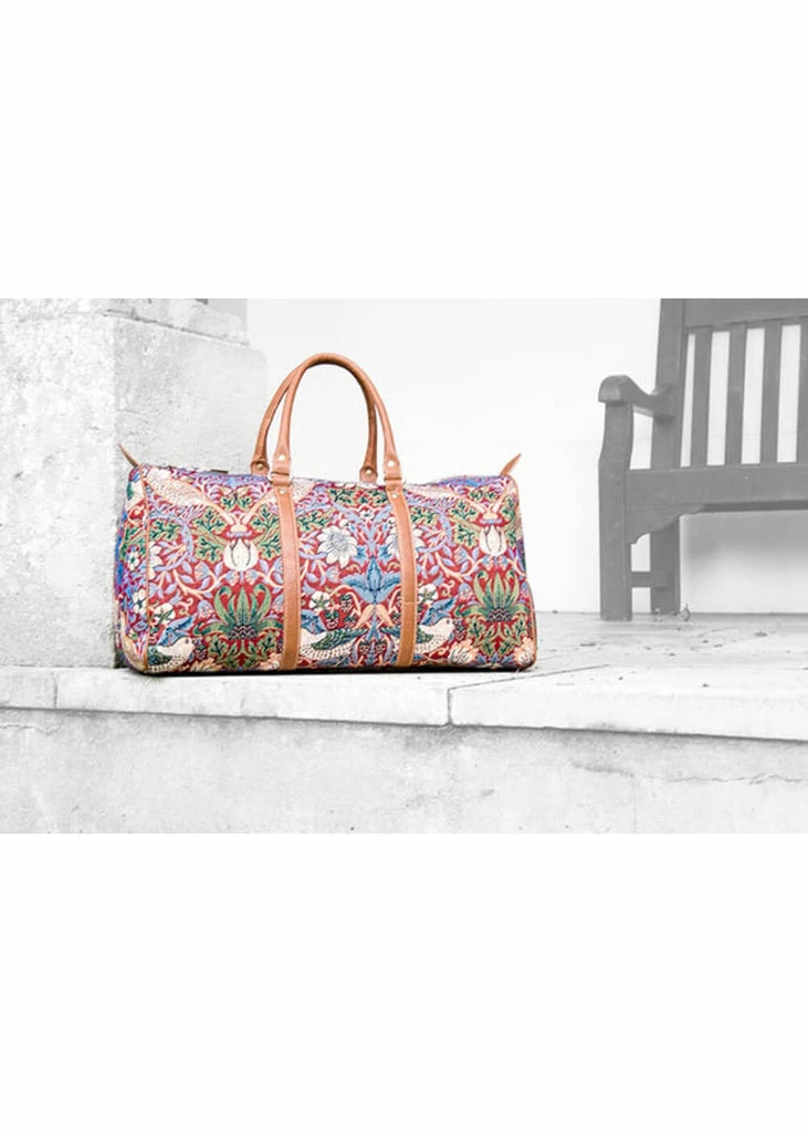 Tapestry Bags Morris Strawberry Thief Travelbag Red 6 Tapestry Bags Morris Strawberry Thief Travelbag Red - Image 4