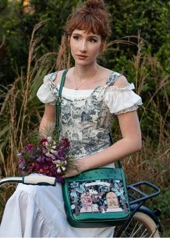 Vendula London Shakespeares Theatre : A Midsummer Night's Dream Cross Body Bag -Pretty Retro Sales vendula K81552691 midsummer crossbody bag 1 d3541c6f f6ed 4074 9303 835f428f190a 1024x1024